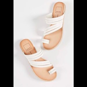 NWOT Dolce Vita Nelly Toe-Ring Slides, Size 10